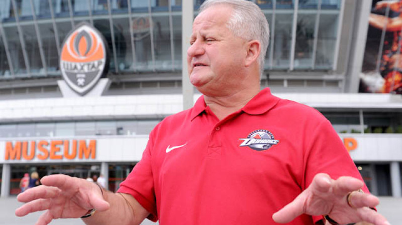 Šuplers kārtējo reizi ar jaunu kreklu mugurā
Foto: khl.ru