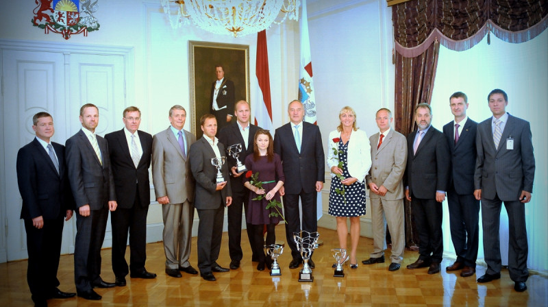 "Valsts Prezidenta balvas vieglatlētikā" svinīgā ceremonija un apbalvošana Rīgas pilī pie Latvijas Valsts prezidenta Andra Bērziņa
Foto: Juris Bērziņš - Soms
