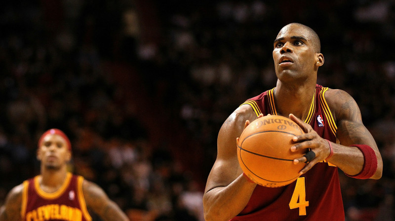 Antuāns Džeimisons nākamajā sezonā pārstāvēs "Lakers" vienību
Foto: AFP