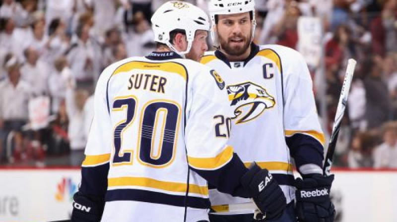 Raiens Suters jau pametis Nešvilu. Vai viņa piemēram sekos Šejs Vebers?
Foto: AFP/Scanpix