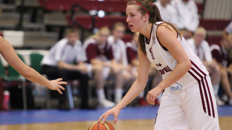 Ieva Spīgule: Latvijas U18 izlases labākā spēlētāja pārbaudes turnīrā Polijā.
Foto: Jānis Avotnieks