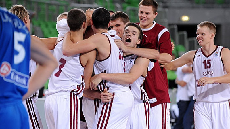 Latvijas U20 izlase: Eiropas čempionātā finišs ar zaudējumu, tomēr prieks par izcīnīto 6.vietu.
Foto: FIBAEurope.com
