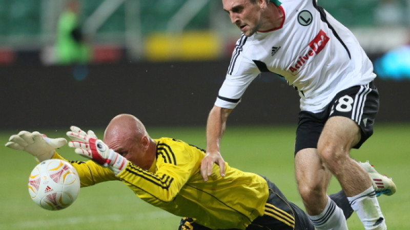 Pāvelam Doroševam poļi atpūsties neļāva
Foto: PAP / Leszek Szymański
