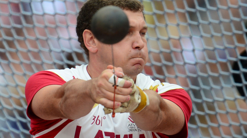 Igors Sokolovs stāsta, ka bijis gatavs tālākam metienam... Ja saliek kopā visus, kas bija gatavāki nekā Londonā parādīja, mums būtu kādas 10 medaļas.

Foto: AFP/Scanpix