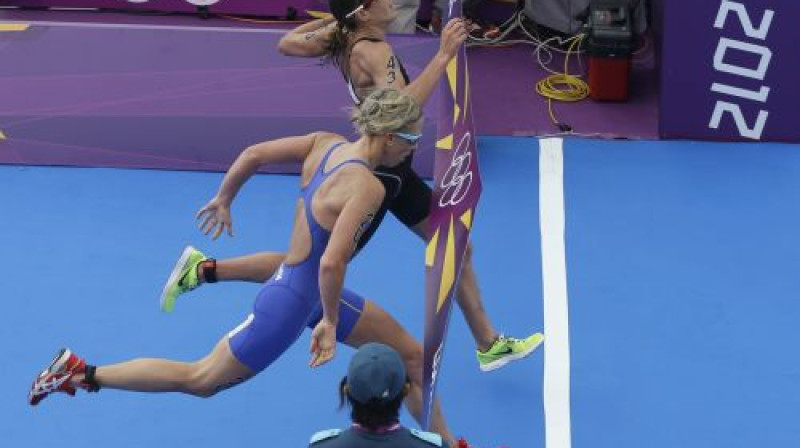 Sieviešu triatlona finišs
Foto: AP/Scanpix