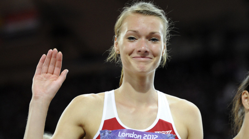 Laura Ikauniece pēc olimpiskā finiša septiņcīņā - vienkārši laimīga! Foto: Romāns Kokšarovs, f64 photo agency/''Sporta Avīze"