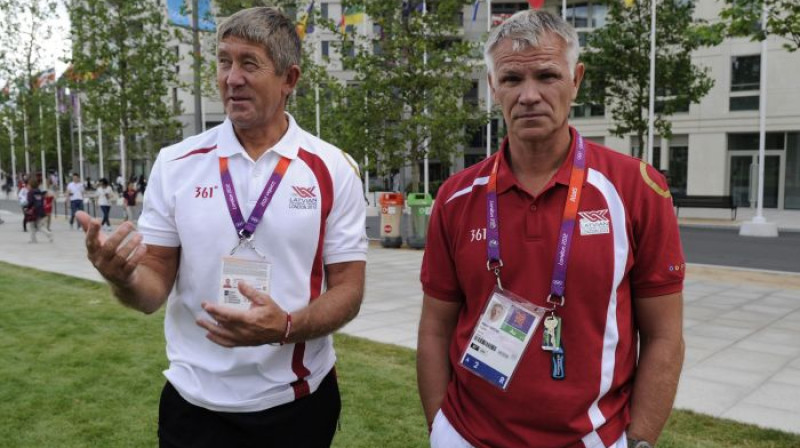 Aigars Birzulis (pa labi) un Genādijs Samoilovs
Foto: Romāns Kokšarovs, f64/Sporta Avīze