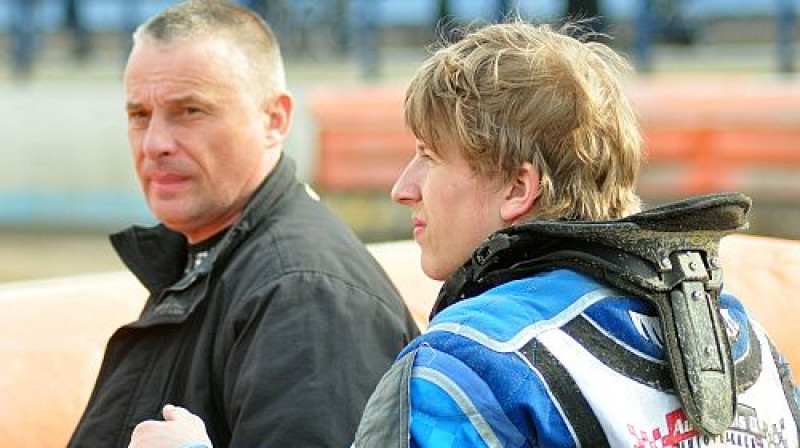 Nikolajs Kokins un Andžejs Ļebedevs domīgi
Foto: Aivars Račko, Sportacentrs.com