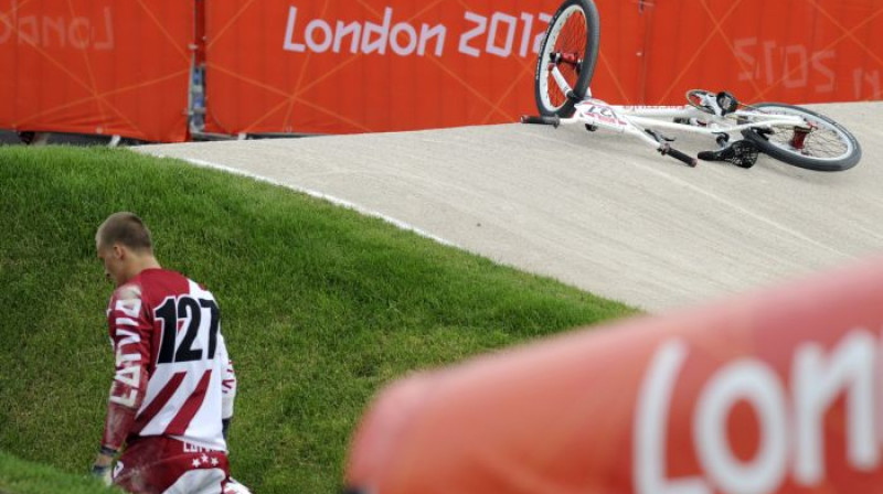 Edžus Treimanis pamet Londonas trasi pēc kritiena
Foto: Romāns Kokšarovs, f64/Sporta Avīze