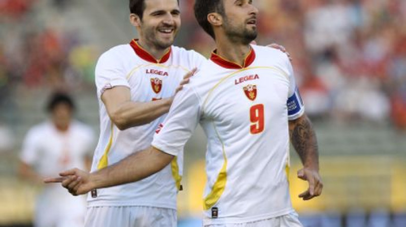 Itālijas čempions un Melnkalnes izlases visu laiku labākais vārtu guvējs Mirko Vučiničs (priekšplānā)
Foto: AFP/Scanpix