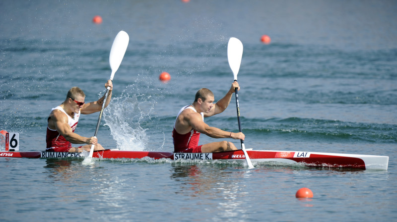 Krists Straume/Aleksejs Rumjancevs 
Foto: Romāns Kokšarovs, Sporta Avīze, f64