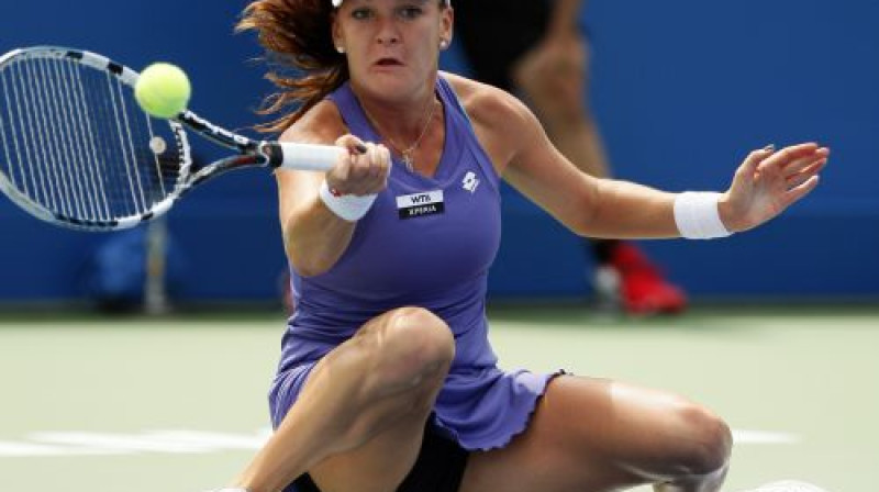 Agņeškas Radvanskas "firmas sitiens pietupienā"
Foto: Reuters/Scanpix