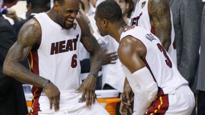 Lebrons Džeimss un Dveins Veids
Foto: Reuters/Scanpix
