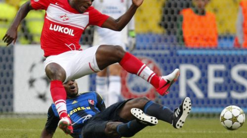 Emanuels Emenike atklāja rezultātu
Foto: AP/Scanpix