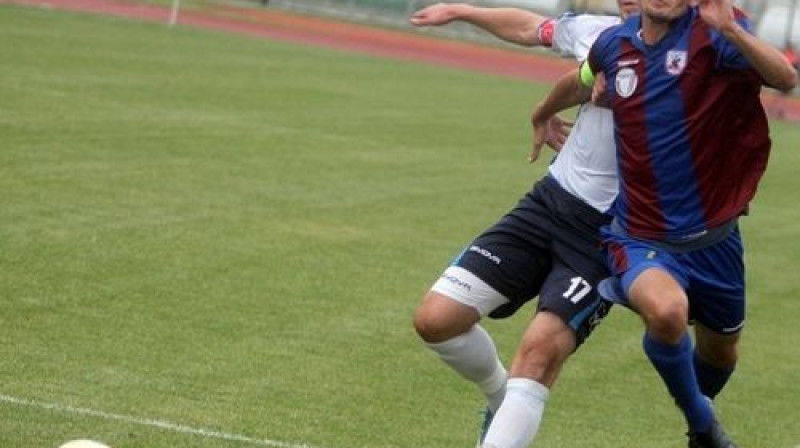 Komandu kapteiņi - Maksims Daņilovs pret Valēriju Redjko
Foto: www.jelgavasvestnesis.lv