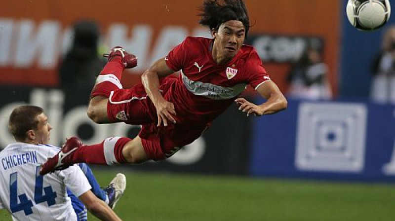 Šindzi Okazaki lidojumā, Štutgarte - grupu turnīrā!
Foto: AP/Scanpix
