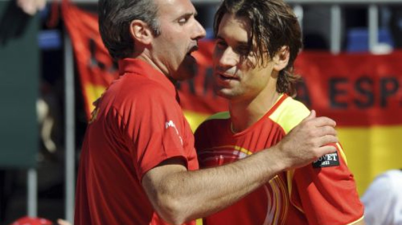 Alekss Koretha un Davids Ferers
Foto: Reuters/Scanpix