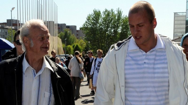 Jānis Lūsis un Vadims Vasiļevskis
Foto: Romāns Kokšarovs, Sporta Avīze, f64