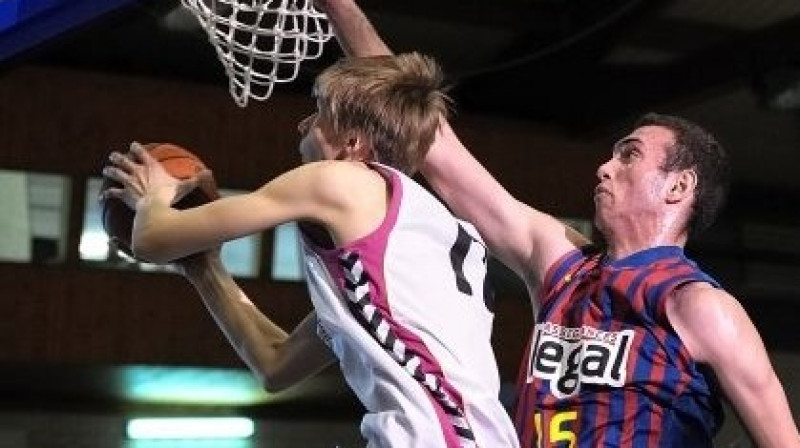 Uzzinot jaunumus par Porziņģi, daudzi sporta līdzjutēji izbrīnīti vaicāja – kāpēc viņš nebija nevienā jauniešu izlasē?

Foto:cajasol.sp