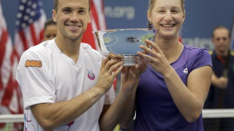 Brunu Soaress un Jekaterina Makarova
Foto: AP/Scanpix