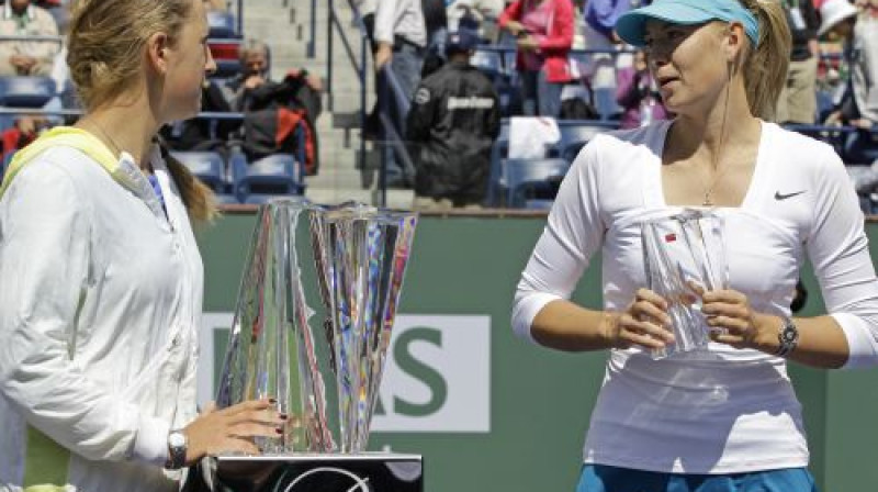 Viktorija Azarenka un Marija Šarapova 2012. gada pavasarī Indianvelsā
Foto: AP/Scanpix