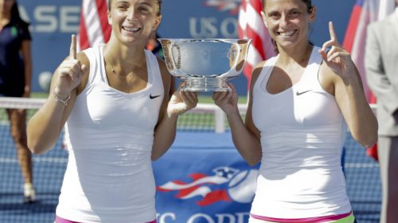 Sāra Erani un Roberta Vinči
Foto: AFP/Scanpix