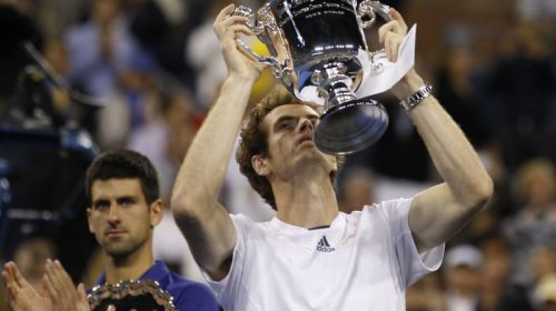 Novaks Džokovičs un Endijs Marejs
Foto: Reuters/Scanpix