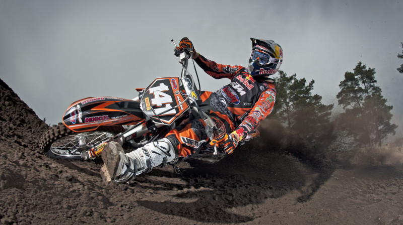 Otro gadu pēc kārtas Pauls Jonass uzvarēja ADAC MASTERS motokrosa seriālā Vācijā - šoreiz jauniešu kausa izcīņā divtaktu motociklu klasē.
