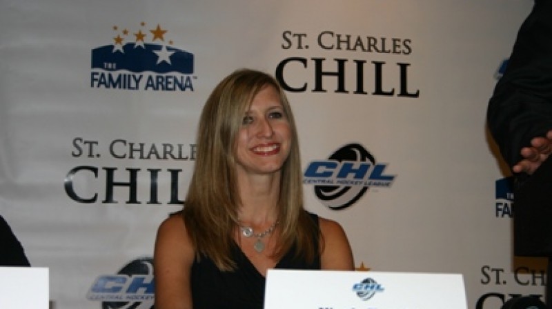 Nikola Kupaks - ģenerālmenedžere
Foto: prohockeynews.com