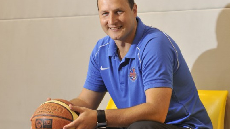 Roberts Štelmahers trīs reizes par LBL čempionu kļuvis kā spēlētājs, taču vēl ne reizi kā galvenais treneris.
ventasbalss.lv