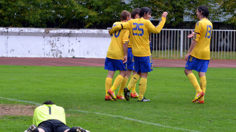 Ventspils futbolisti līksmo pēc gūtajiem ceturtajiem vārtiem
Foto: M.Jankovskis, Sportacentrs.com