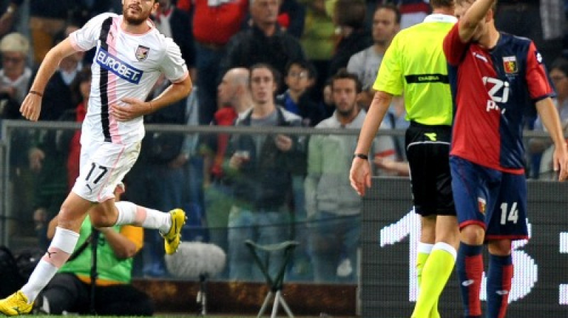 Kadrs no "Genoa" un "Palermo" spēles
Foto: Lapresse / Scanpix
