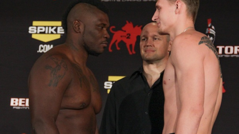 Brets Rodžers (pa kreisi) un Aleksandrs Volkovs
Foto: mmarecap.com