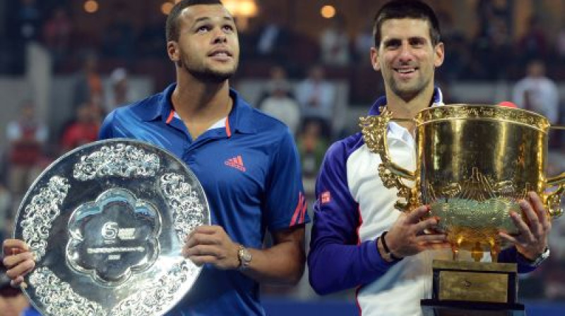 Žo-Vilfrīds Tsonga un Novaks Džokovičs
Foto: AFP/Scanpix