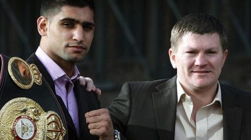 Amirs Kāns un Rikijs Hatons
Foto: worldboxingnews.net