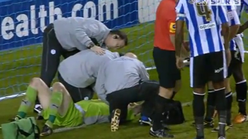 Kriss Kirkleds medicīniskajā aprūpē
Foto: no "Sky Sports" video