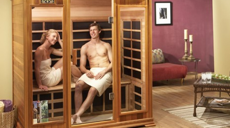 Infrasarkano staru sauna pieejama <b>Ķermeņa kopšanas studijā "Stars" </b> Brīvības ielā 110, Rīgā (uz Brīvības un Artilērijas ielu stūra)