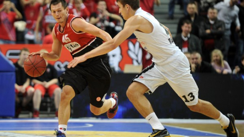 Jānis Blūms pret Bogdanu Bogdanoviču
Foto: Romāns Kokšarovs, Sporta Avīze, f64