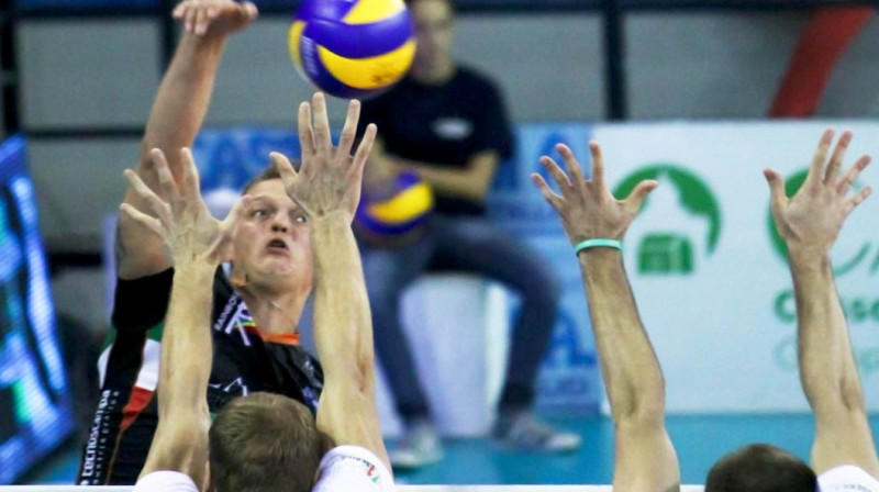 Jānis Pēda uzbrukumā
Foto: legavolley.it