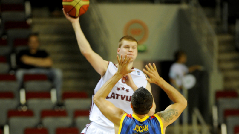 Dāvis Bertāns
Foto: Romāns Kokšarovs, Sporta Avīze, f64