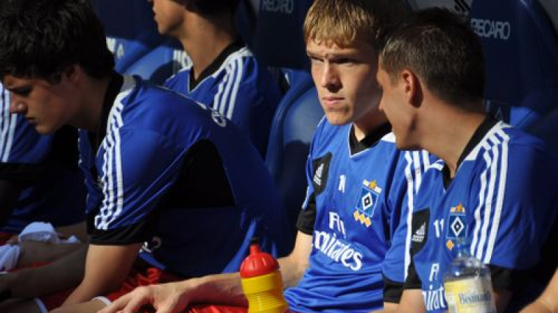 Vai Artjoms Rudņevs šoreiz spēles sākumu vēros no rezervistu soliņa?
Foto: Philipp Korting, Sportacentrs.com