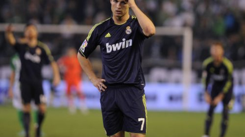 Krištianu Ronaldu neizpratnē
Foto: AFP/Scanpix