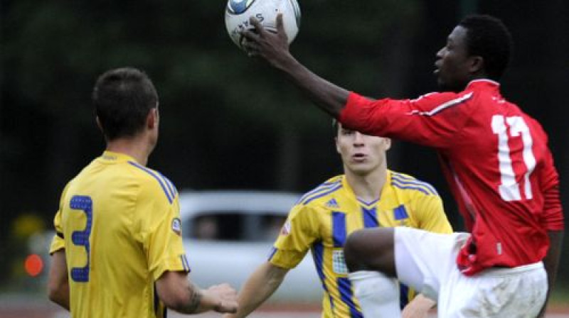 Patriks Tvumasi
Foto: Romāns Kokšarovs, Sporta Avīze, f64