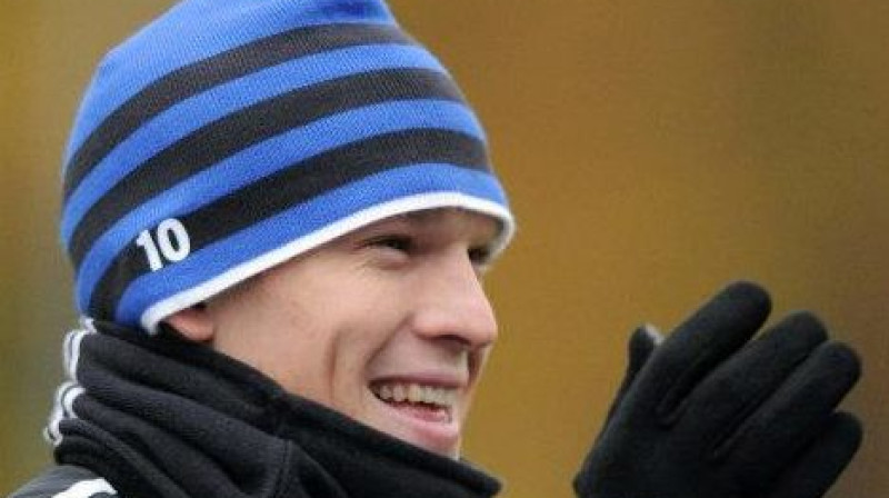 Artjomam Rudņevam pēdējā laikā ir pamats smaidīt
Foto: hsv.de