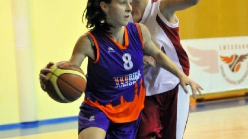 Renāte Reine uzvarētāju labā iemeta 4 no 4 tālmetieniem un guva 23 punktus
Foto: Romualds Vambuts, Sportacentrs.com