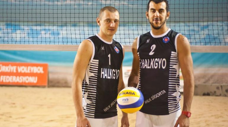 Mārtiņš Pļaviņš un Murats Giginoglu