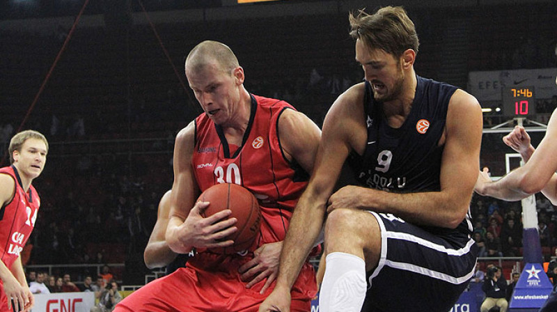 Macejs Lampe (ar bumbu)
Foto Euroleague