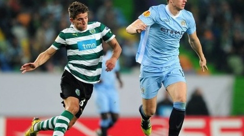 Daniels Karīsu un Edins Džeko
Foto: EMPICS Sport/Scanpix