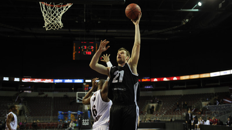 Antans Kavaļausks 
Foto: Romāns Kokšarovs, Sporta Avīze, f64