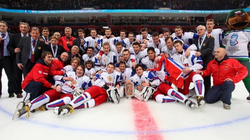 Krievijas U-20 izlases bronzas medaļas
Foto: iihf.com
